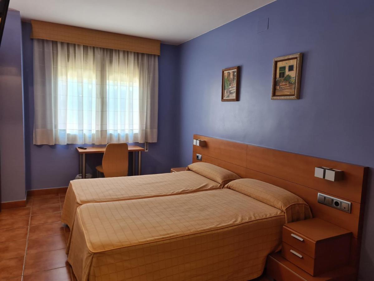 Ca L'Angel Hotel Pinell de Bray Bagian luar foto